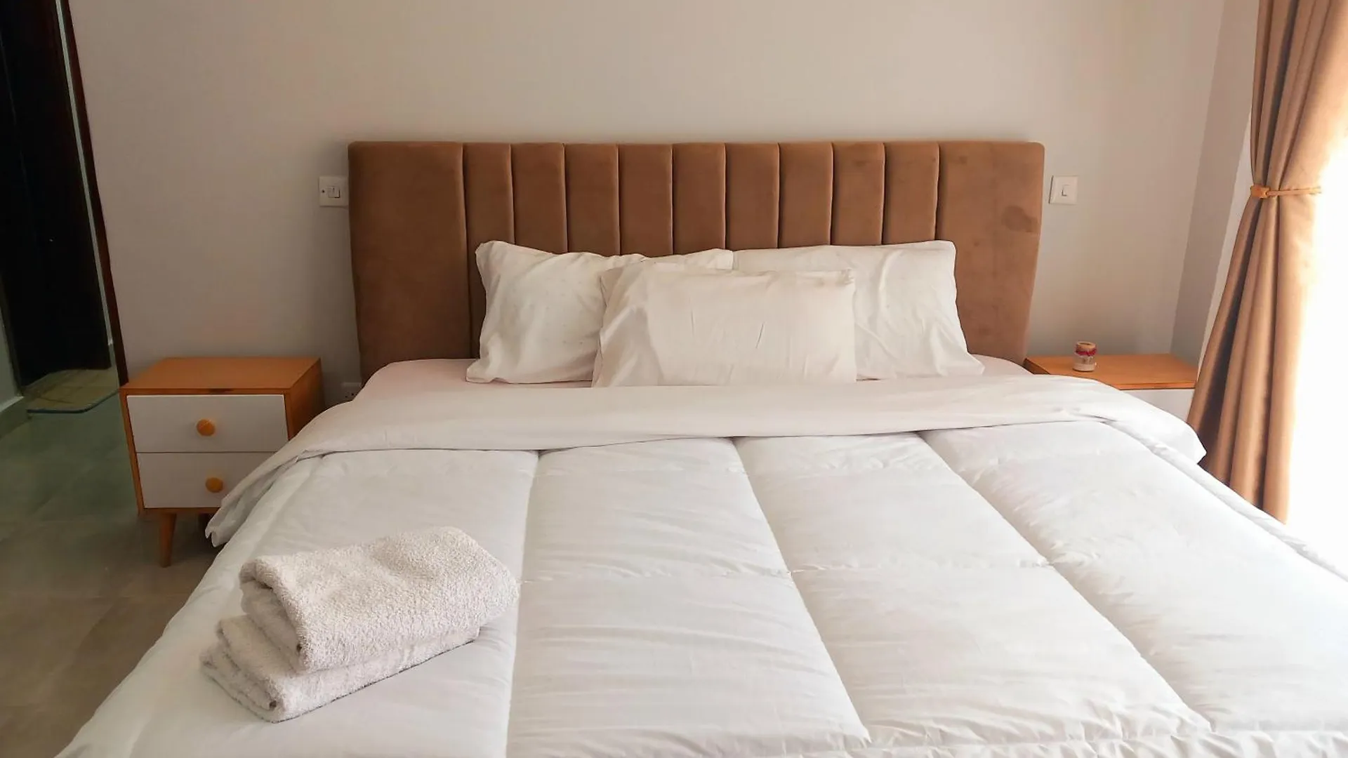Spacious 3Bedroom Apartment In Muyenga-Bukasa Καμπάλα